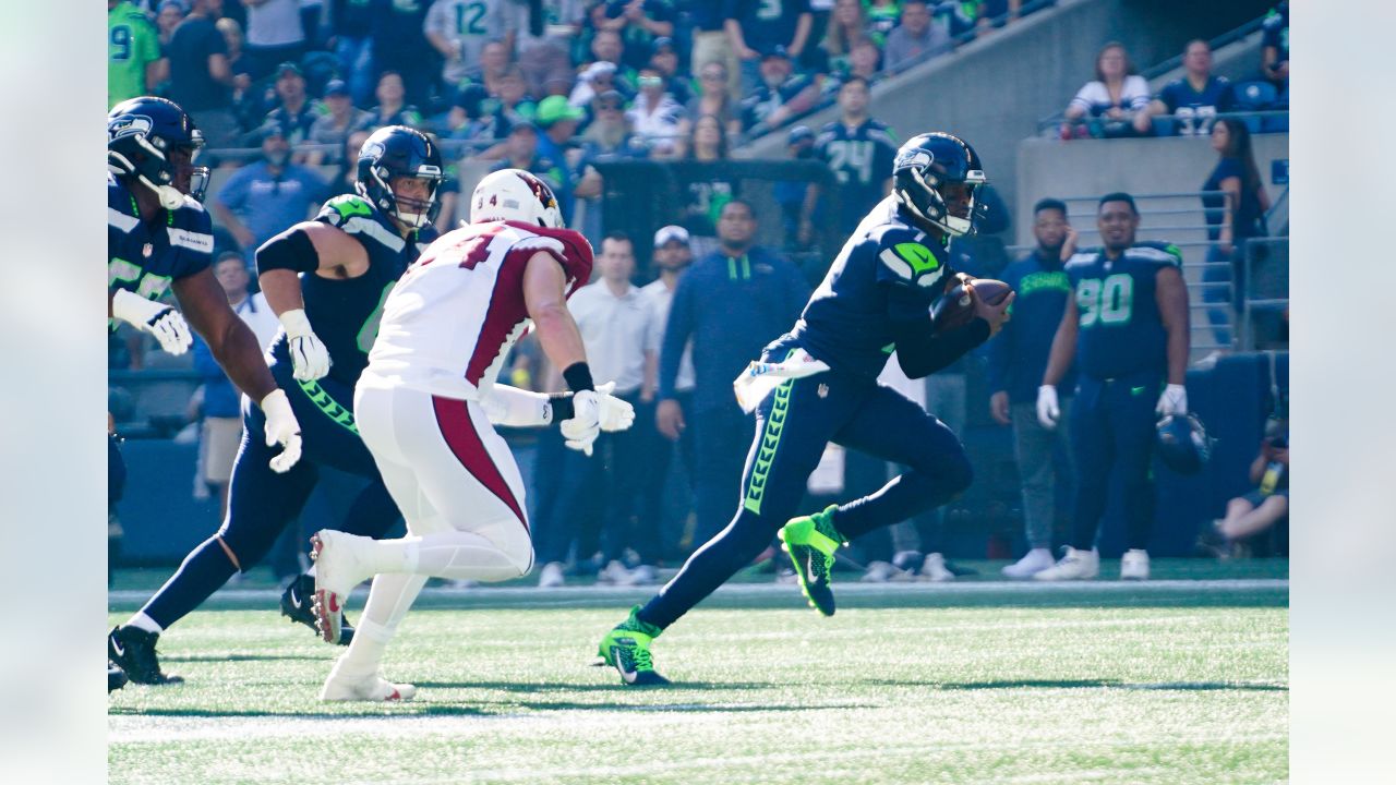 Interceptions begin to find Seahawks CB Tariq Woolen, a budding star -  Field Gulls