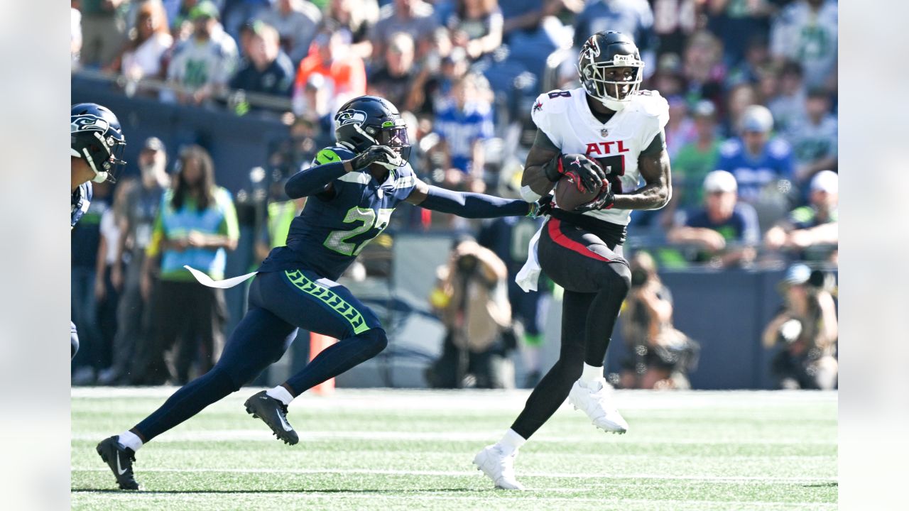 Seattle Seahawks defensive back Tariq Woolen is pictured during an NFL  football game against the Atlanta Falcons, Sunday, Sept. 25, 2022, in  Seattle. The Falcons won 27-23. (AP Photo/Stephen Brashear Stock Photo -  Alamy