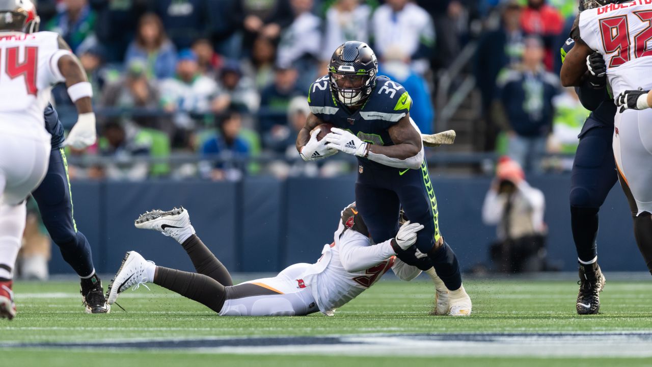 Bend's Jacob Hollister reflects on breakout season with Seattle Seahawks, Sports