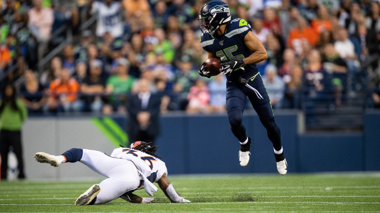 Seahawks 22 Broncos 14: Winners and losers from opening night of 2019  preseason - Field Gulls