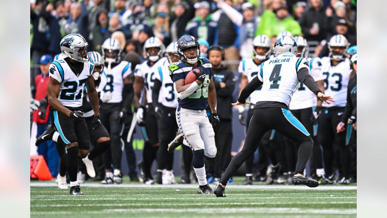 With narrow margin for error, winless Panthers hurt themselves with  penalties vs. Seahawks - The San Diego Union-Tribune