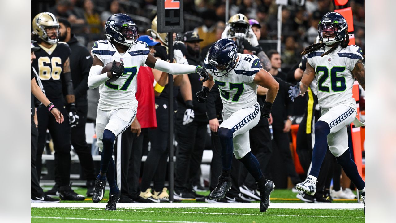 Instant Lookback: Kenneth Walker III Scores His First NFL TD In