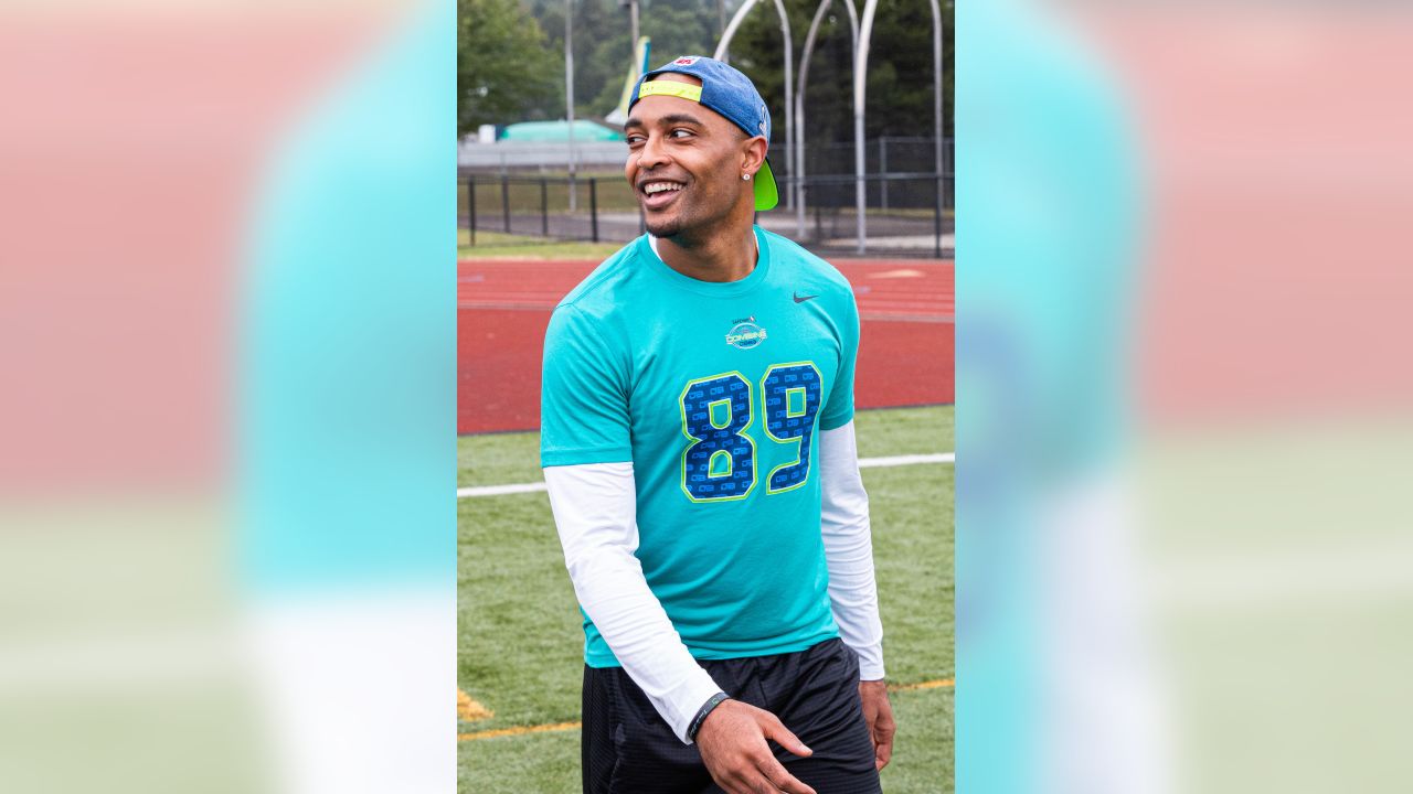 Former Seattle Seahawks wide receiver Doug Baldwin teams up with Renton to  create community center - Puget Sound Business Journal