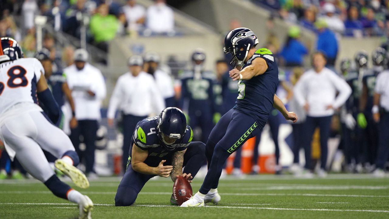 Few bright spots, several injuries in Seahawks' 30-3 preseason loss to the  Broncos - Field Gulls