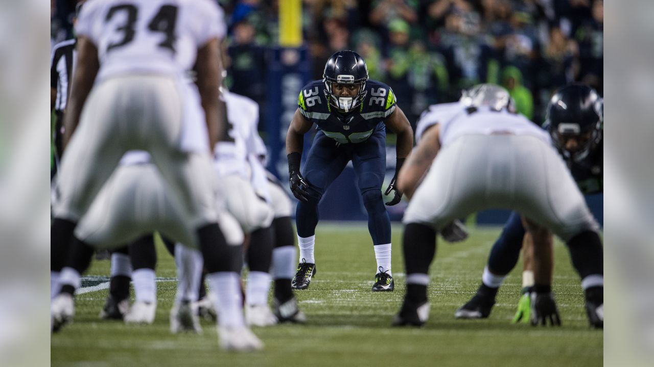 Seahawks vs. Raiders Week 12: News, injury updates, odds, previews, scores  - Field Gulls