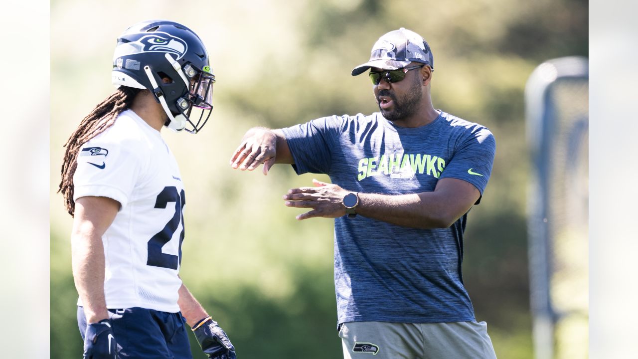 Observations from Day 3 of Seahawks rookie minicamp: QBs had 'a