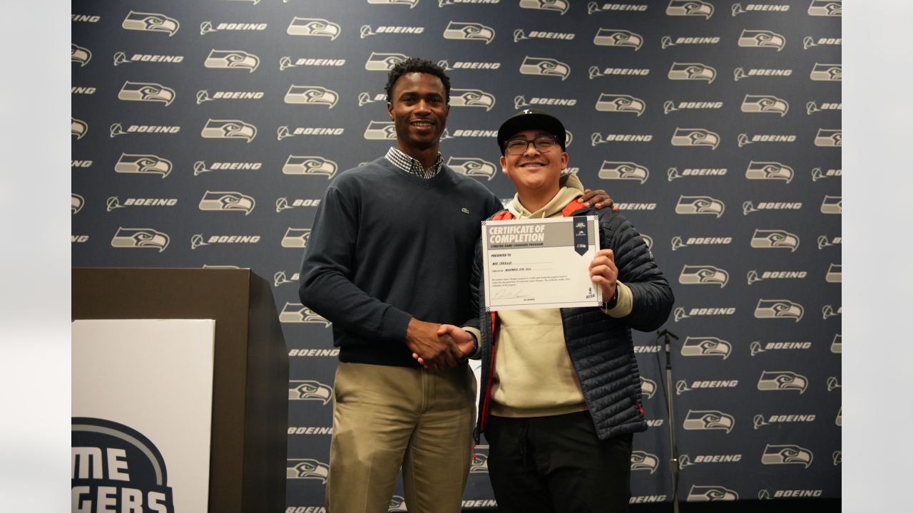 Monday Round-Up: Seahawks Pro Shop & The Great PNW Collaborate Again With  New 2022 Collection