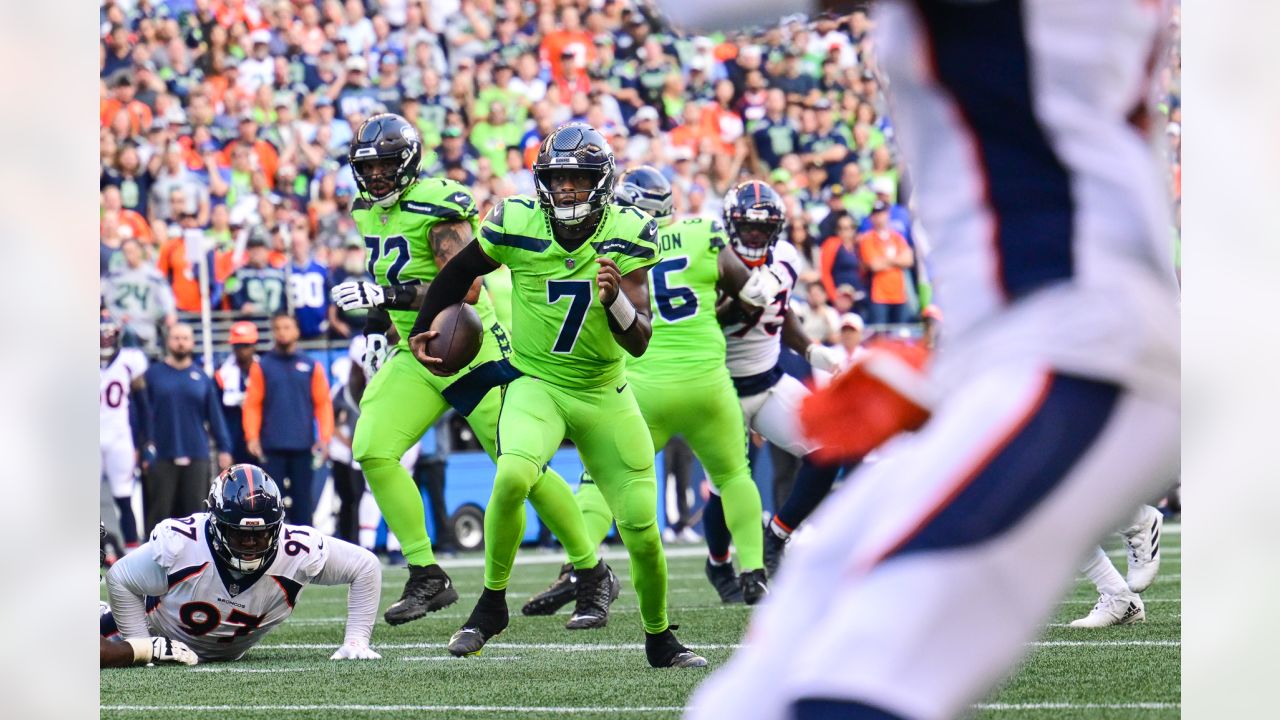 Seahawks Defense Steps Up In 17-16 Season-Opening Win Over Denver Broncos