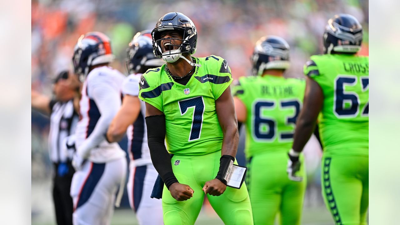 Friday Round-Up: Geno Smith &Tariq Woolen Headline Seahawks to Receive Madden  23 Boost