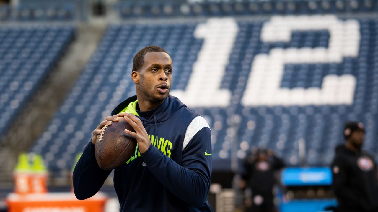 Seahawks QB Geno Smith was named the 2022 NFL Comeback Player of the Year.  Smith wore a Riddell SpeedFlex Precision Diamond with a…