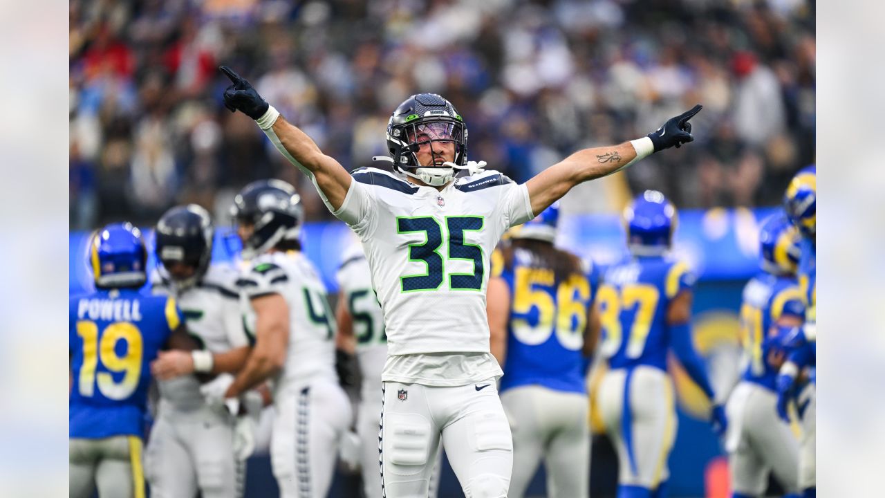 Woolen still learning in standout rookie season for Seahawks - The San  Diego Union-Tribune