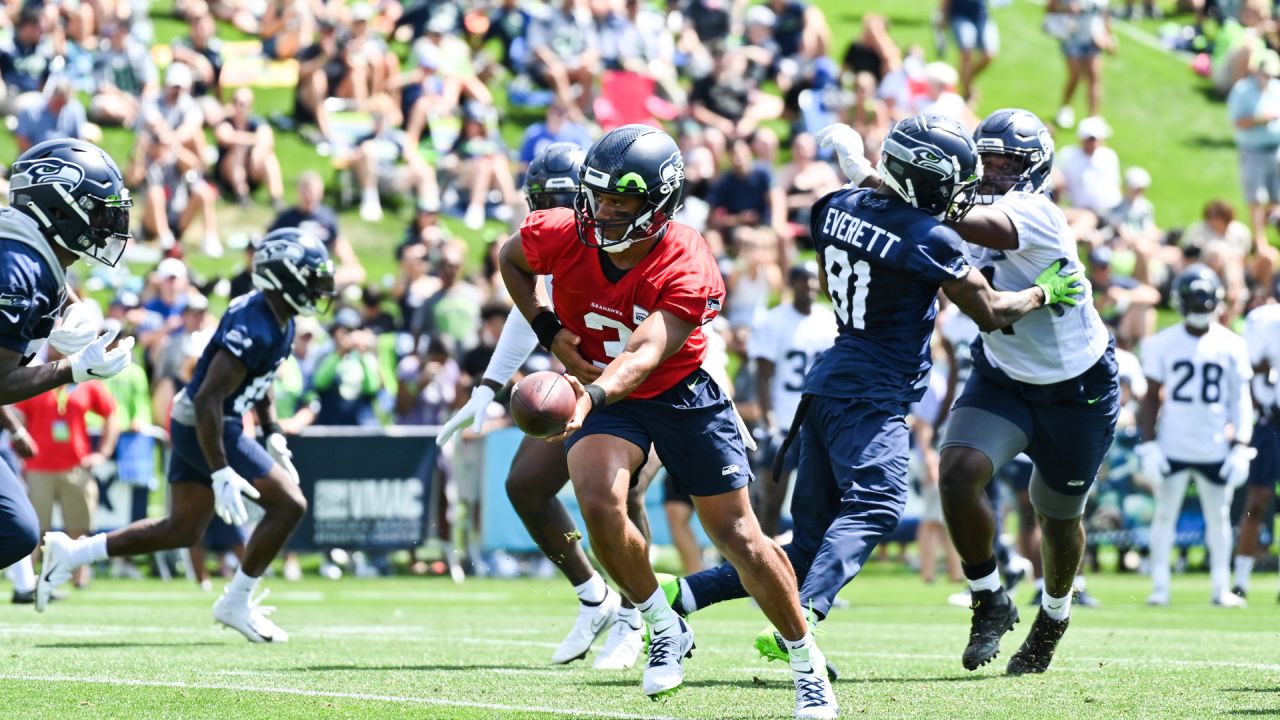 Six Tips For 12s Attending Seahawks Training Camp