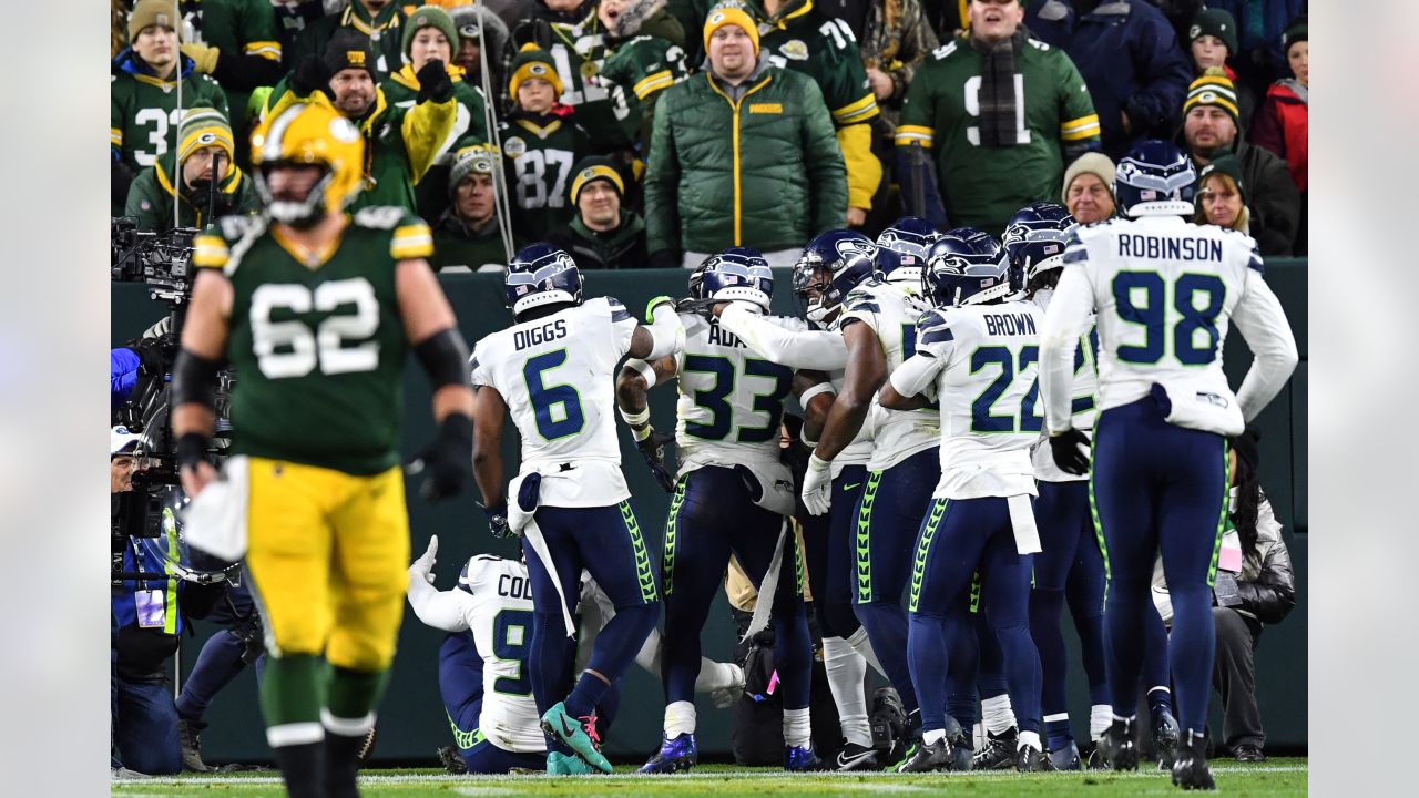 Seattle Seahawks' slim playoff hopes dashed in 17-15 loss to