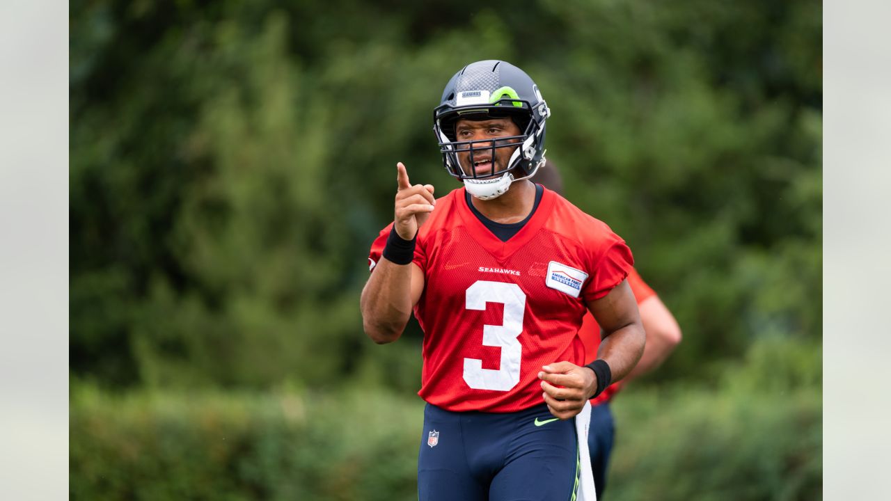 Jets-Bucs Practice Highlight  D.J. Reed Bats Down a Long Throw