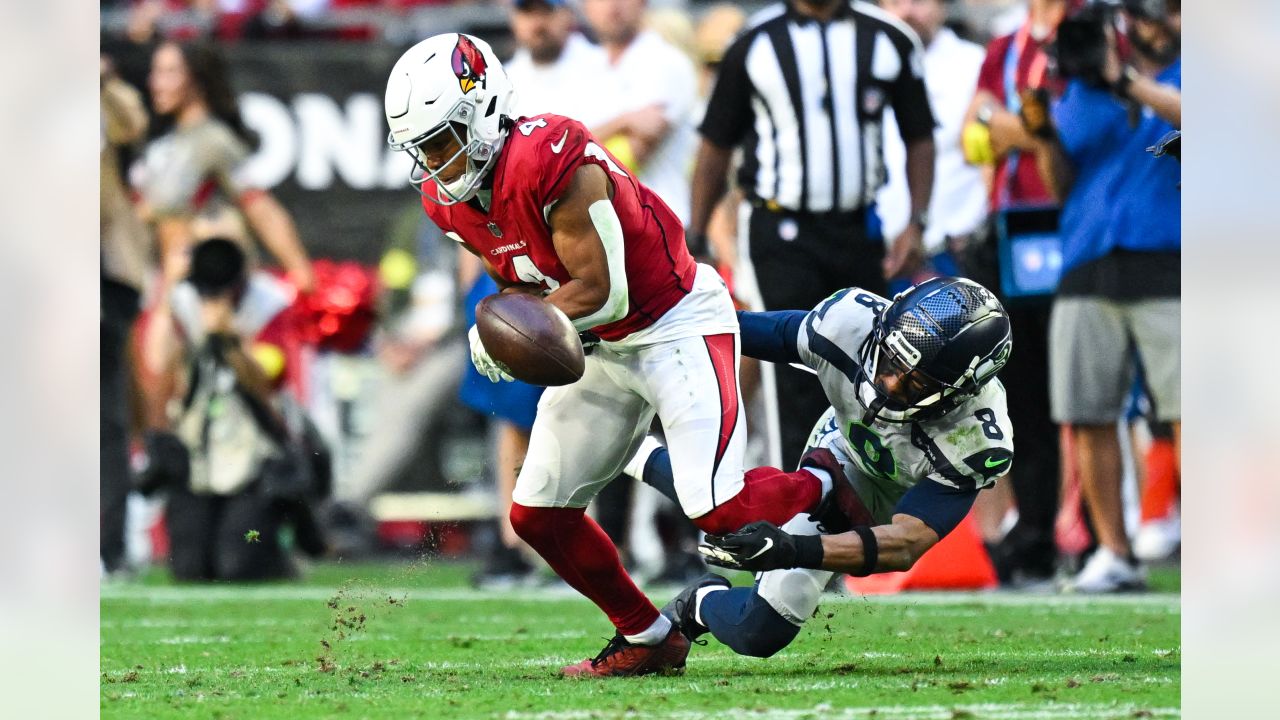 Arizona Cardinals Kyler Murray Unsigned Cardinal Jersey Passing Photograph