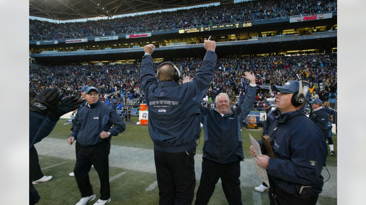 Seahawks Coach Mike Holmgren Honored - The Evangelical Covenant Church