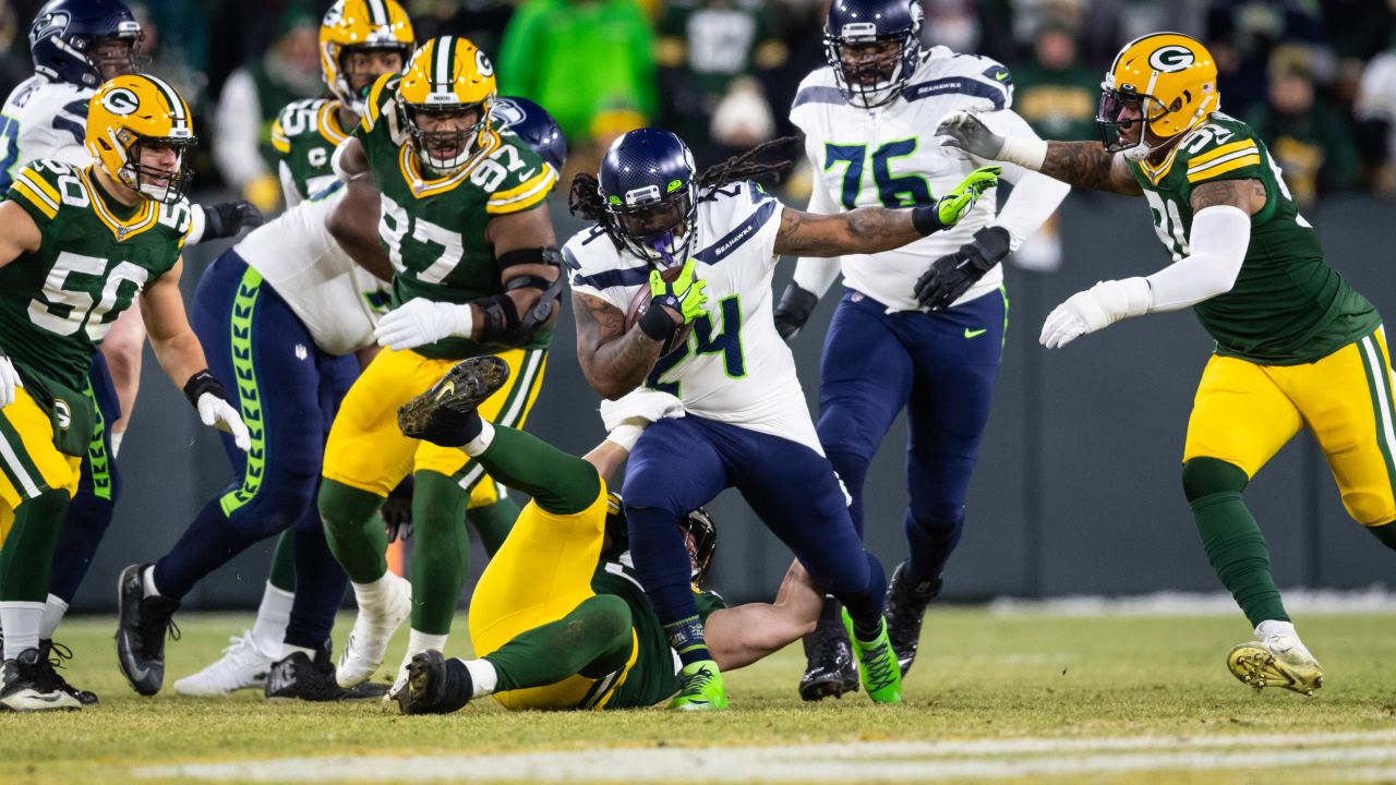 GREEN BAY, WI - NOVEMBER 13: Dallas Cowboys running back Malik Davis (34)  runs during a game between the Green Bay Packers and the Dallas Cowboys at  Lambeau Field on November 13