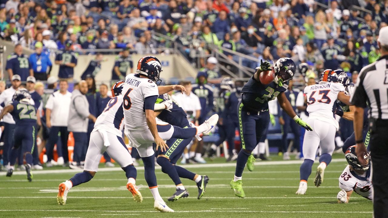 Few bright spots, several injuries in Seahawks' 30-3 preseason loss to the  Broncos - Field Gulls