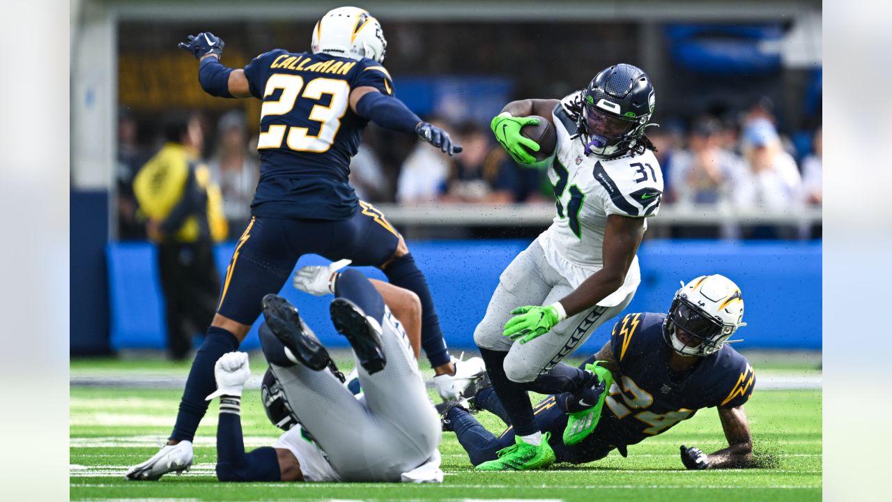 Seattle Seahawks alone atop NFC West after defeating Chargers 37