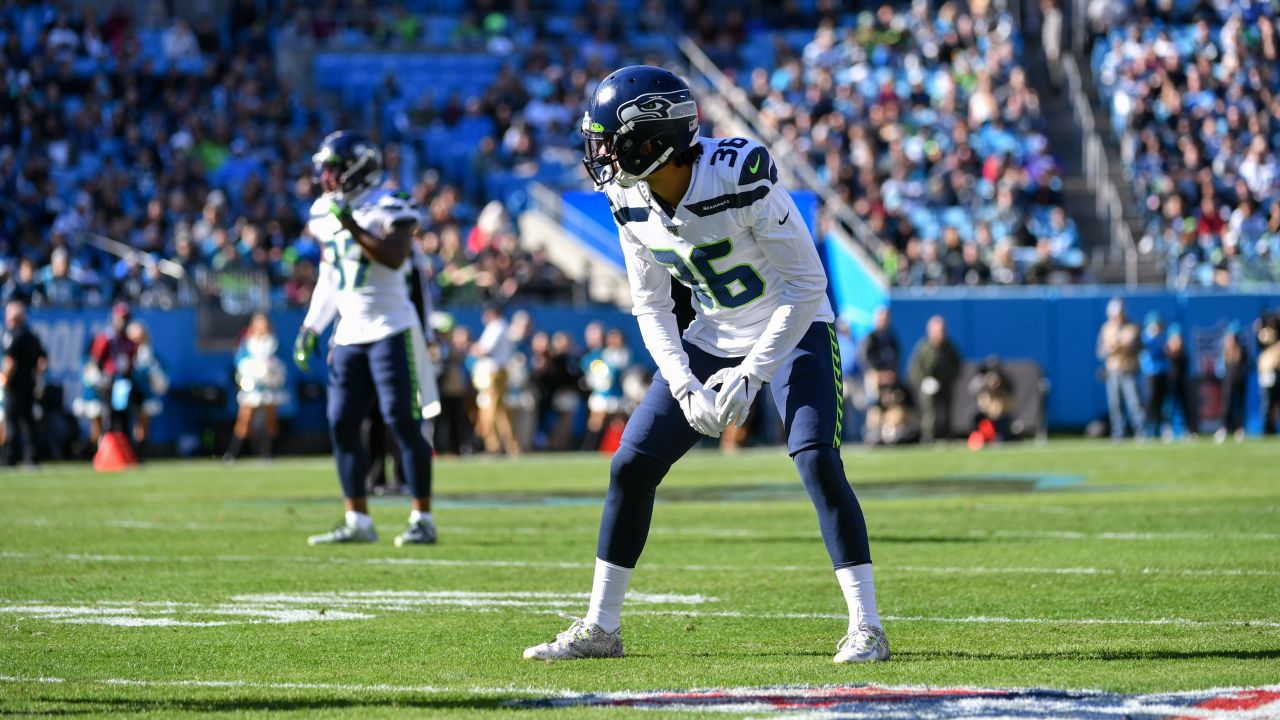 Seahawks LB Bobby Wagner, FS Quandre Diggs Suffer Ankle Injuries