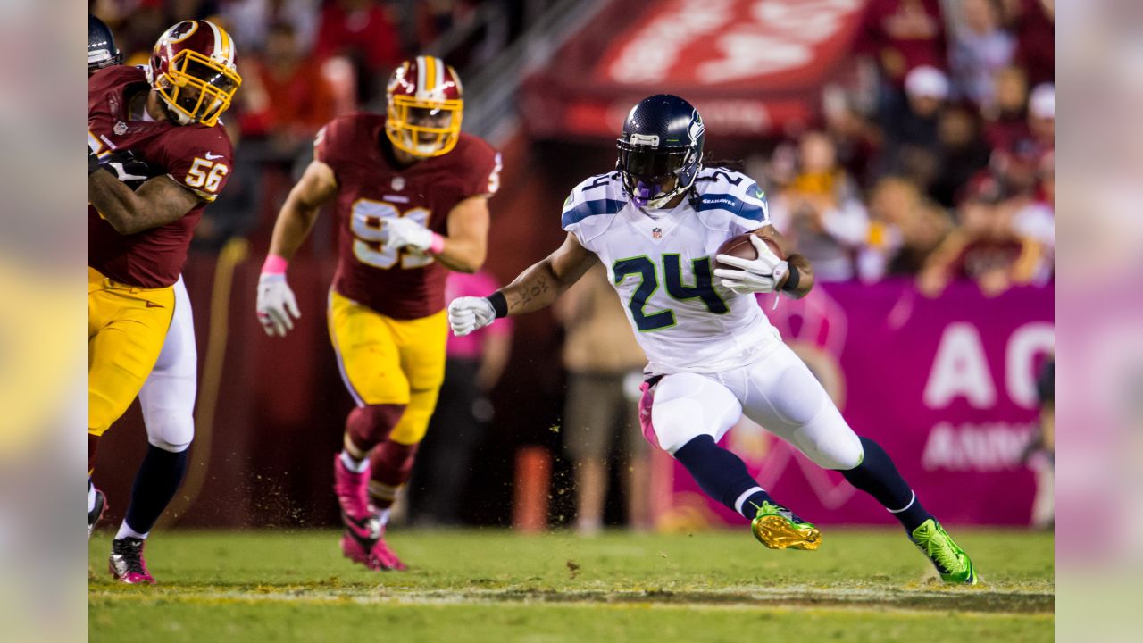 Beast Mode is back! Marshawn Lynch signs with Seahawks after year hiatus  from NFL