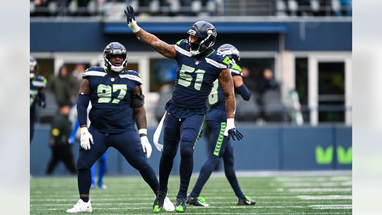 Quandre Diggs, “A Hero Around Here,” Helps Seahawks Secure Week 18 Win & A  Playoff Berth