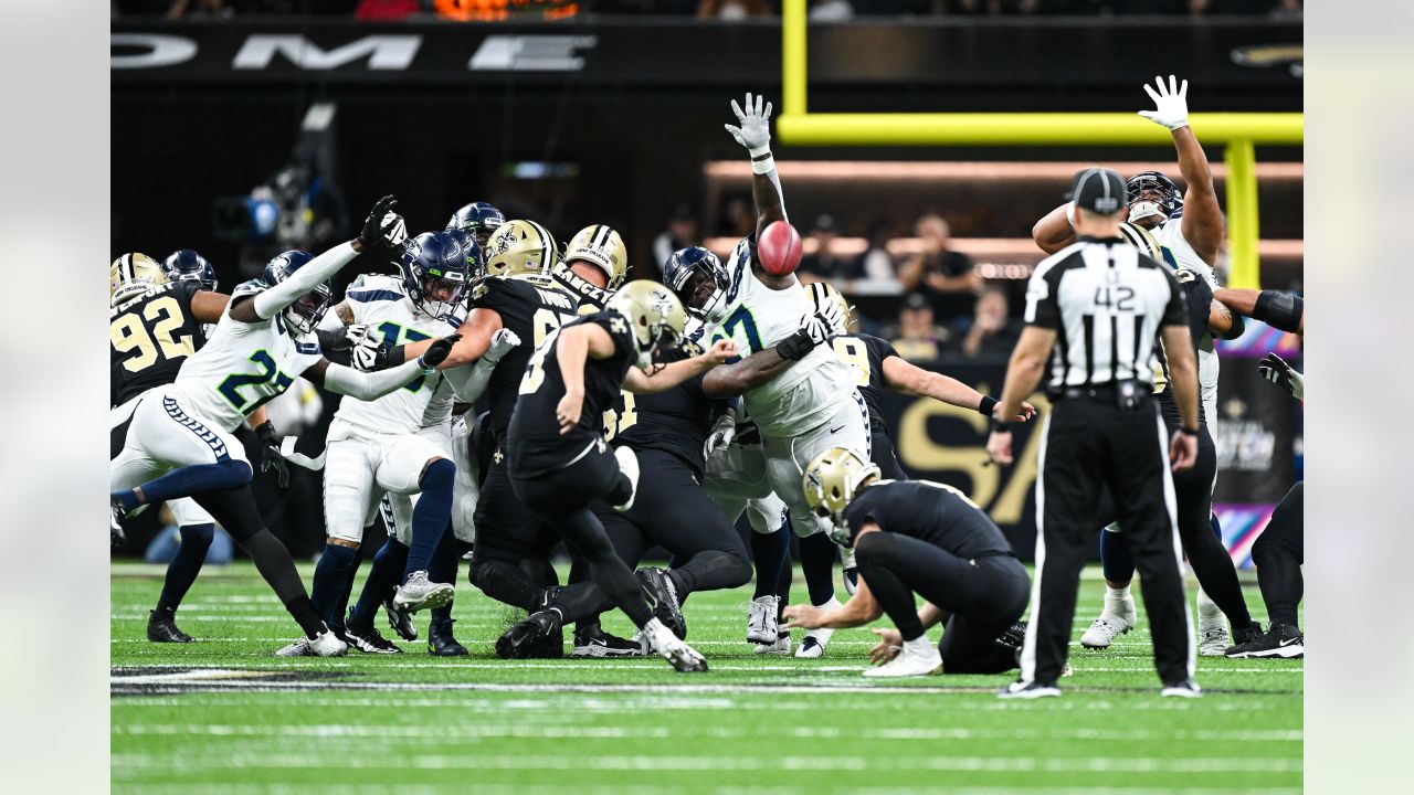 Seahawks offense can't do enough in 39-32 loss to the Saints