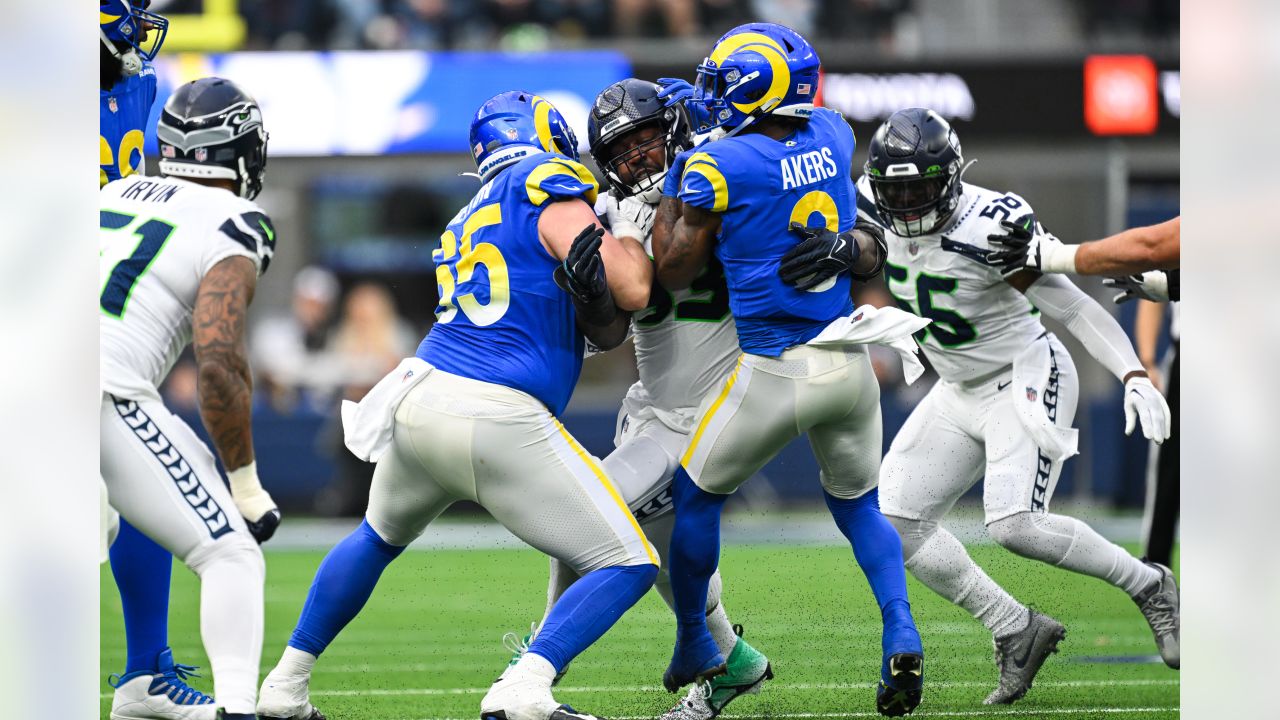 Seattle Seahawks Rapid Reaction: Los Angeles Rams Dominate Geno Smith,  Defense in Beatdown - Sports Illustrated Seattle Seahawks News, Analysis  and More