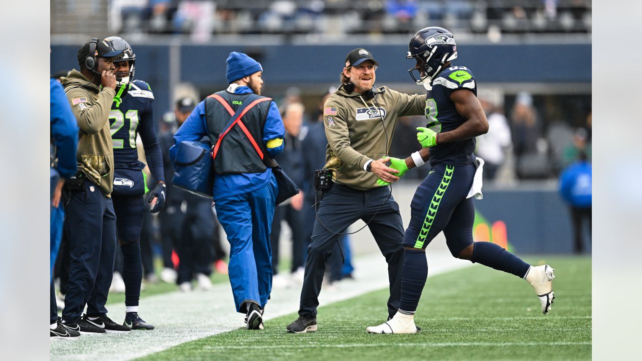 Witherspoon's 97-yard pick-6 leads Seahawks over Giants