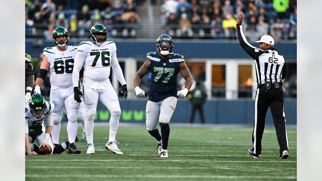 Seahawks: Pete Carroll endorses Jordyn Brooks despite option decline