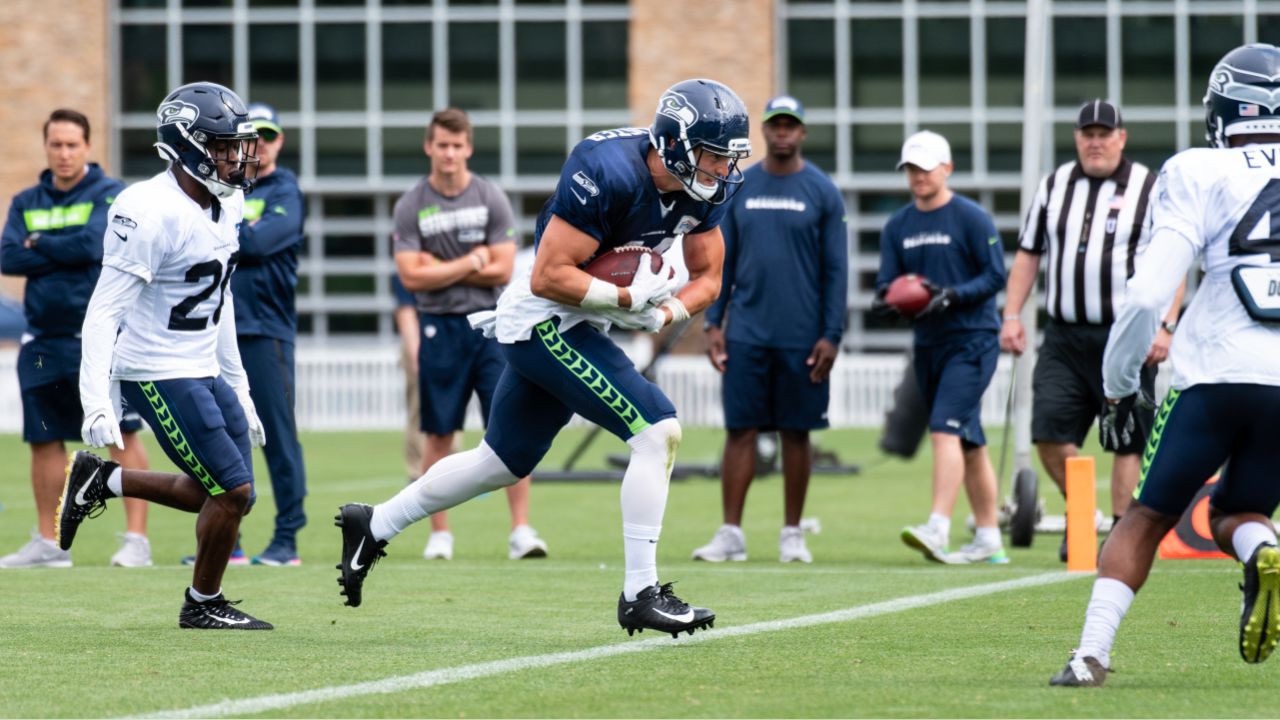 Seahawks sign Tyler Ott as long snapper to replace injured Nolan Frese