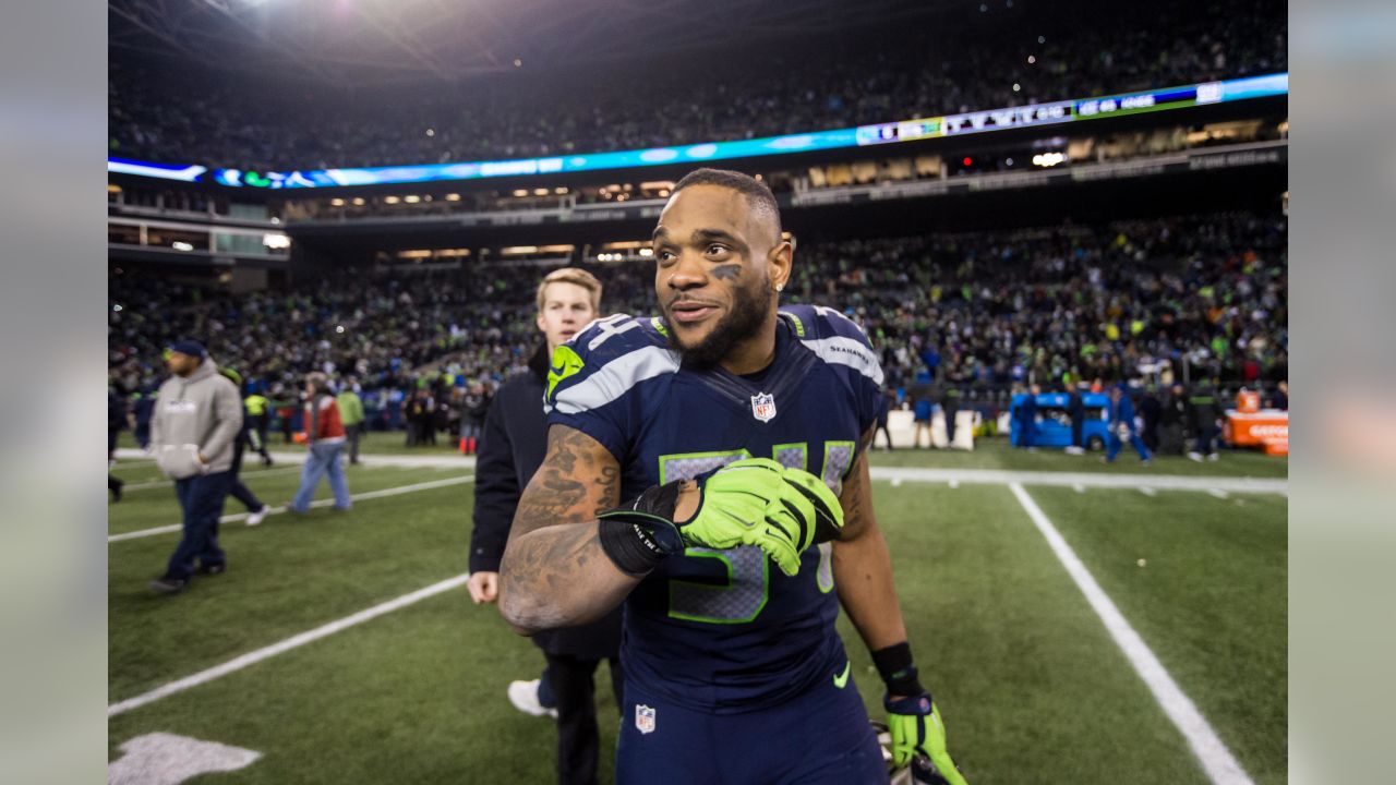 Seattle Seahawks including Thomas Rawls (34) and Cassius Marsh