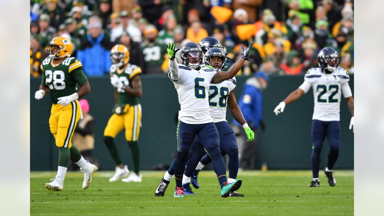 Post-Game Rapid Reaction: Seahawks offense goes ice cold in 24-10