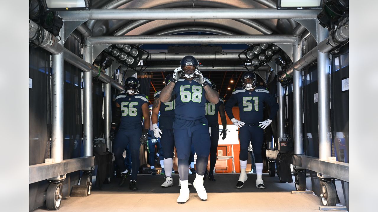 Seahawks place surprisingly high in Brandon Thorn's offensive line