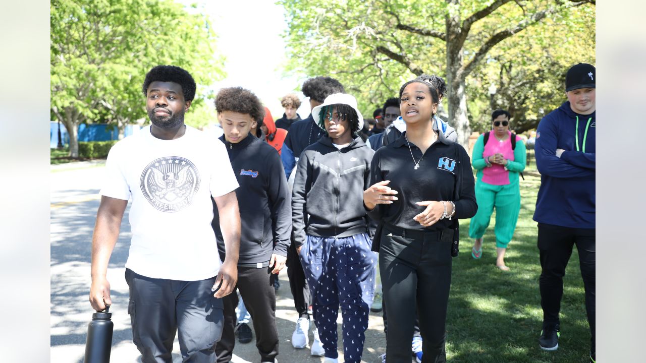 Seahawks, WHOLE Mentoring & Microsoft Send Seattle Students On East Coast  HBCU Tour