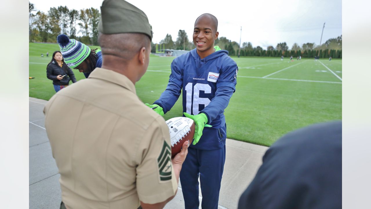 Seahawks Celebrate Military & Veterans with NFL's Salute to Service  Initiative