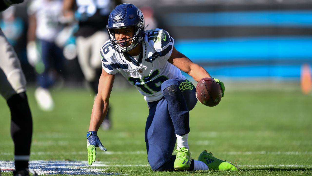 Seahawks LB Bobby Wagner, FS Quandre Diggs Suffer Ankle Injuries