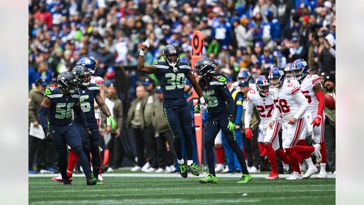 Tyler Lockett goes from goat to hero vs. Giants, and Seahawks just