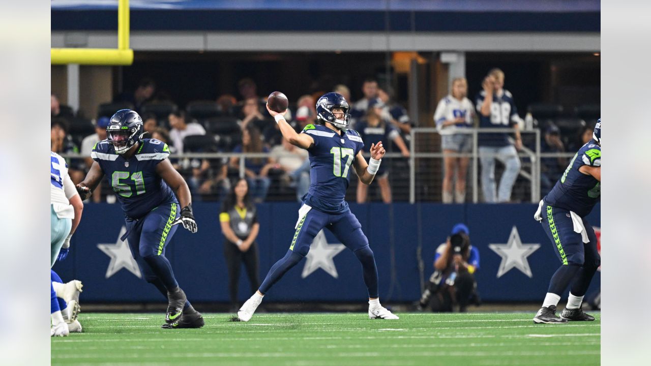 Fast Facts: Lock throws 3 picks in 27-26 Seahawks loss to Cowboys