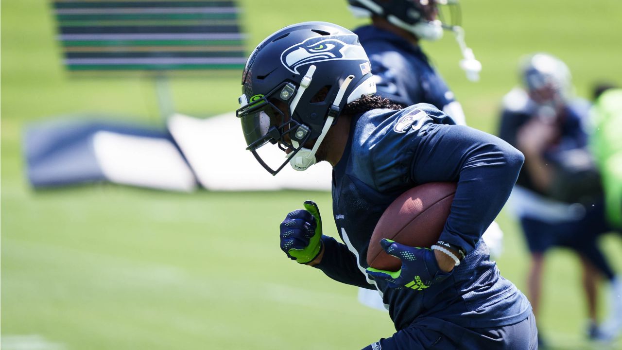 Seahawks Superlatives: Dre'Mont Jones is Seattle's Best Acquisition - Field  Gulls