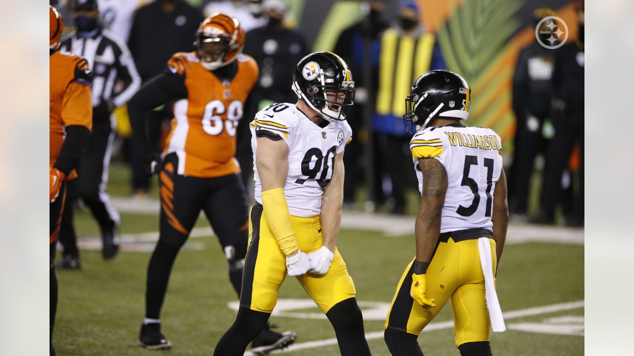 Cincinnati Bengals upset Pittsburgh Steelers 27-17 in prime-time game