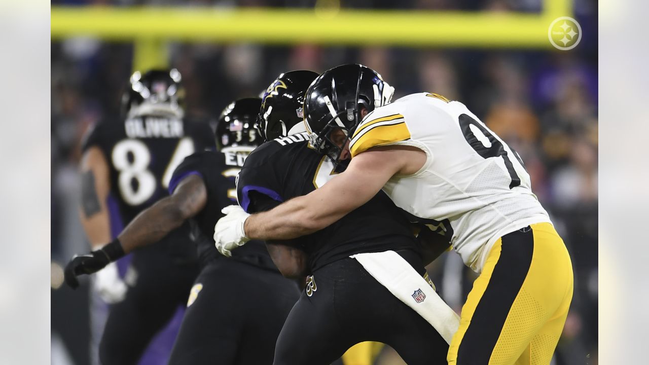 Steelers edge Ravens, 16-13