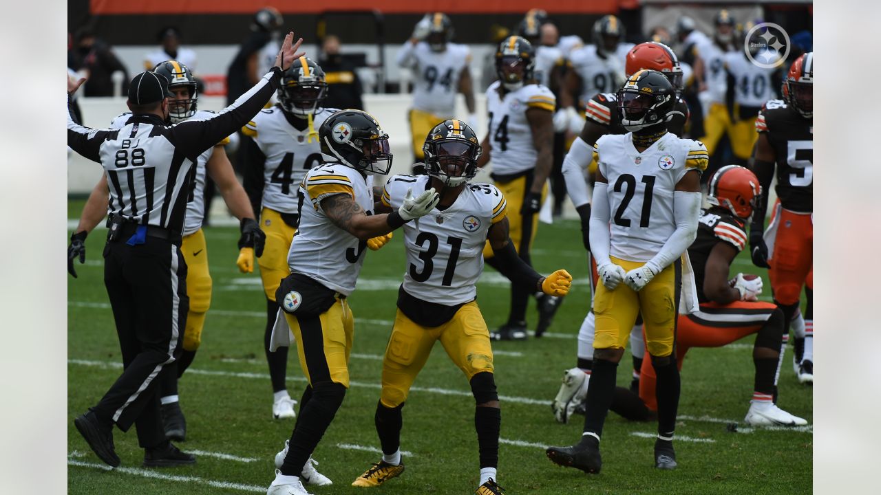 Despite late flurry, Steelers fall to the Browns 24-22 in Week 17 - Behind  the Steel Curtain