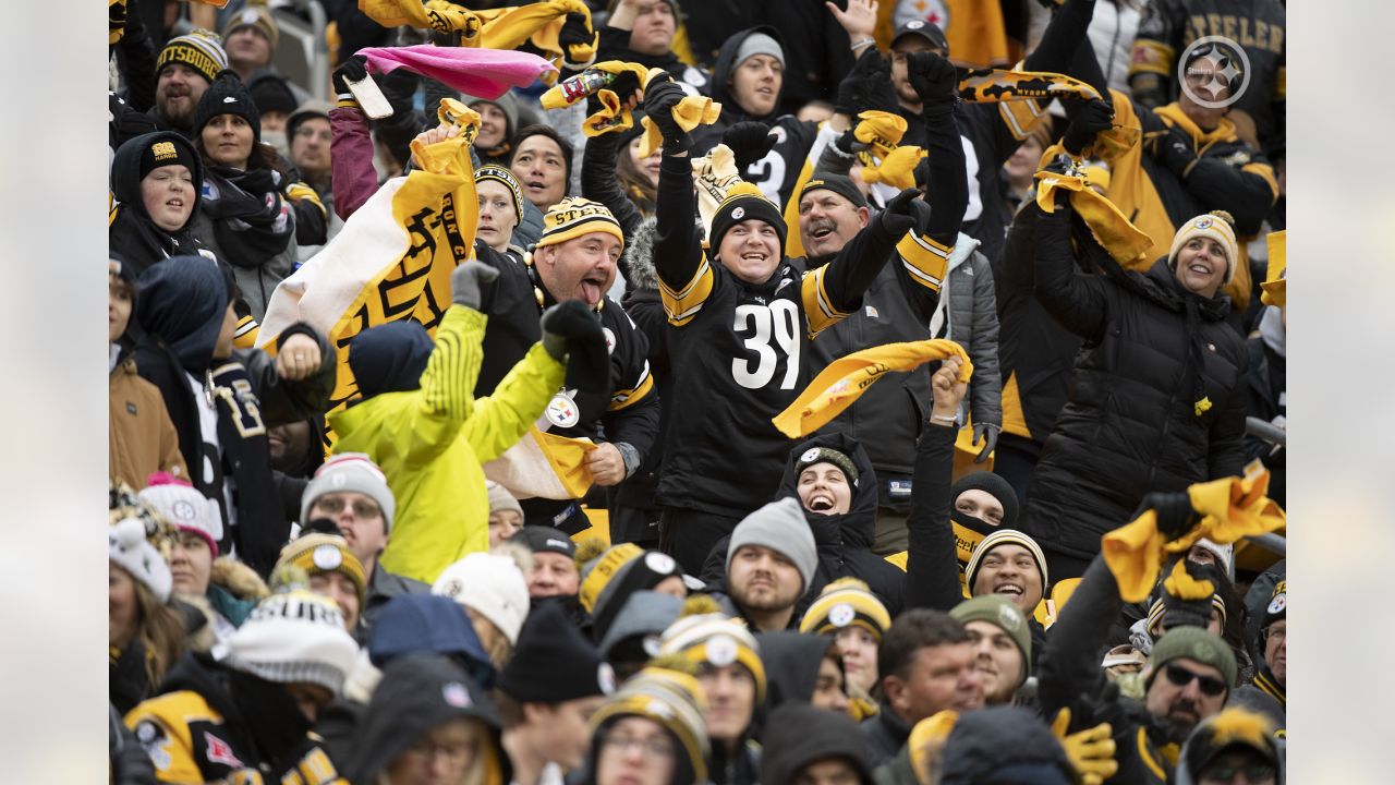 NFL GameDay View: Steelers at Titans, Who ya got in #PITvsTEN? 