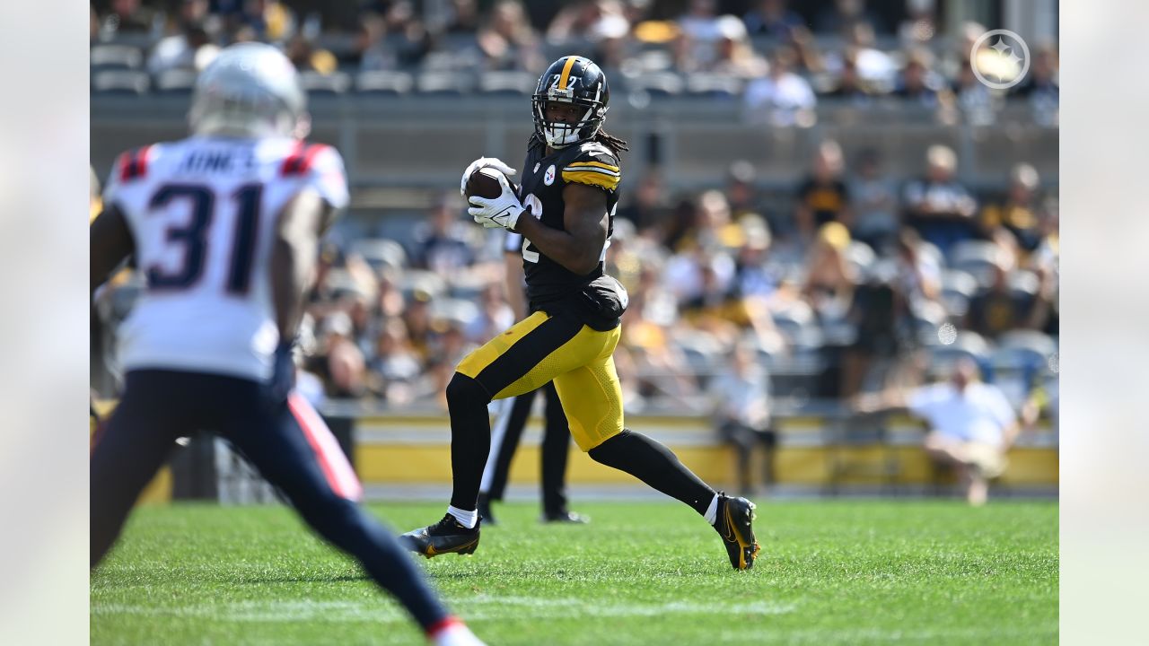 PITTSBURGH, PA - DECEMBER 11: Pittsburgh Steelers linebacker Jamir Jones  (48) smiles during the national football league game between the Baltimore  Ravens and the Pittsburgh Steelers on December 11, 2022 at Acrisure