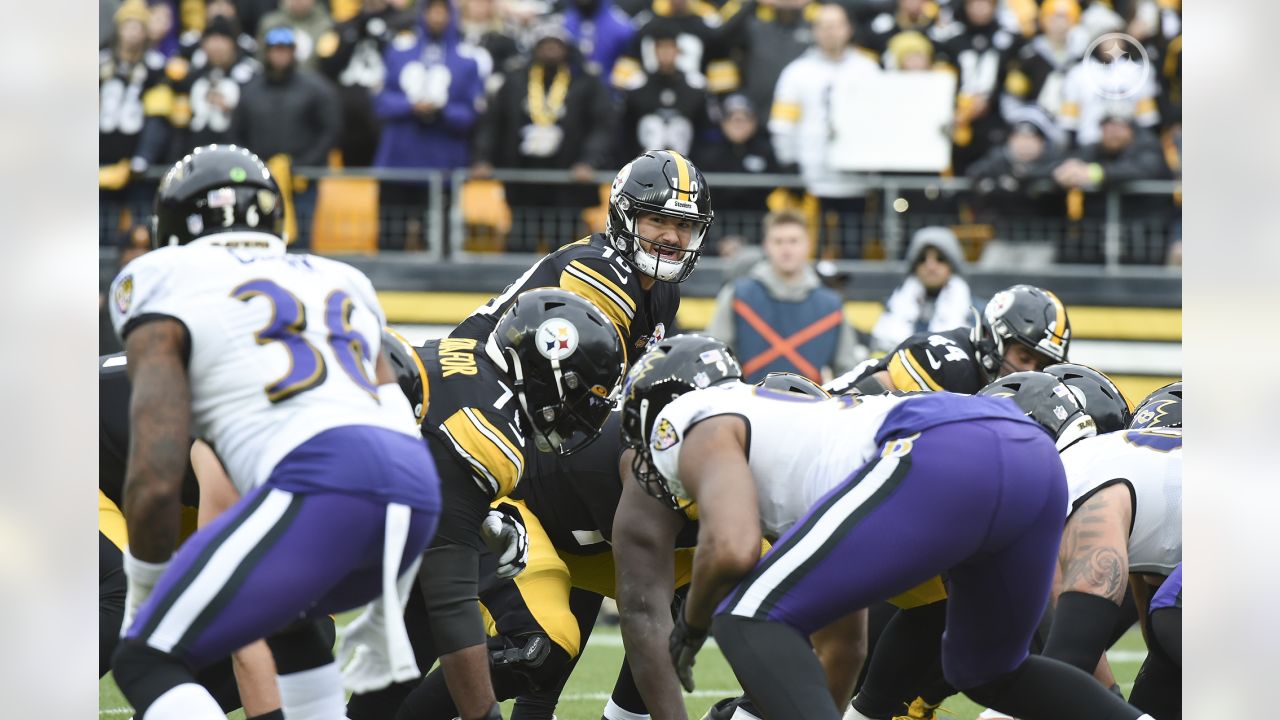 Ravens-Steelers Thanksgiving game postponed; Baltimore staffer