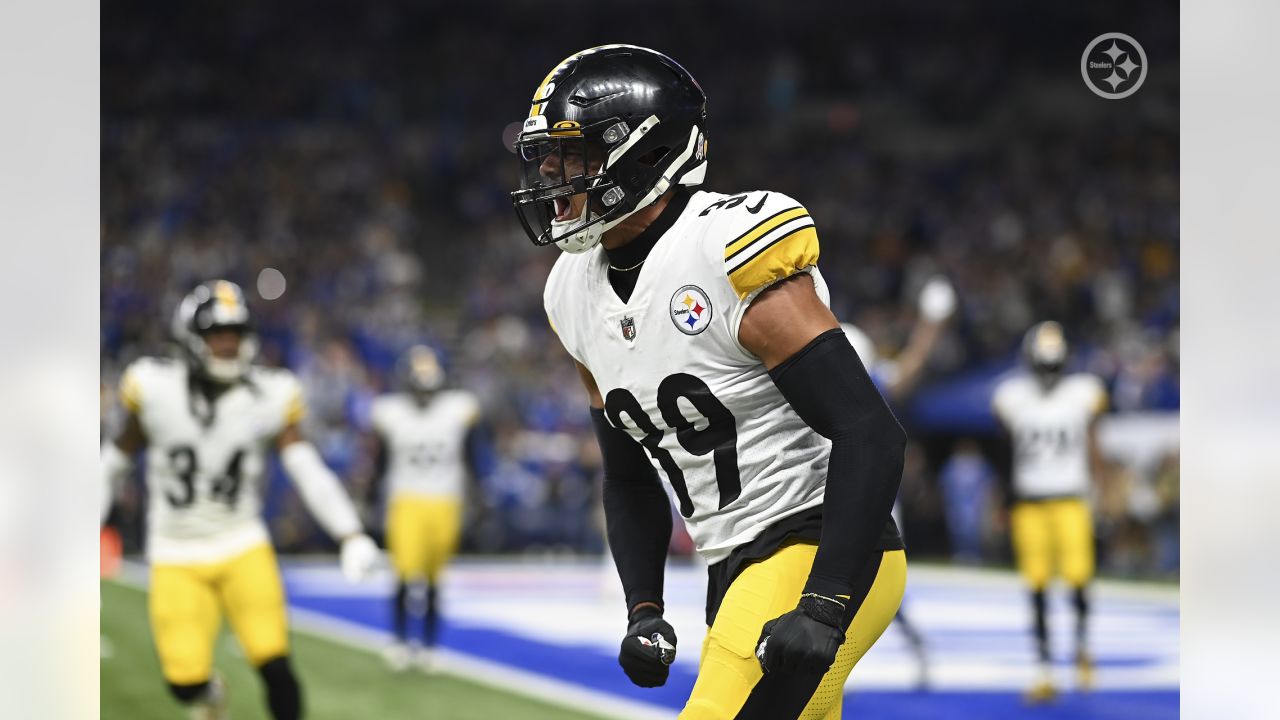 Domes away from home: Steelers escape the cold for the next two games,  starting with Colts