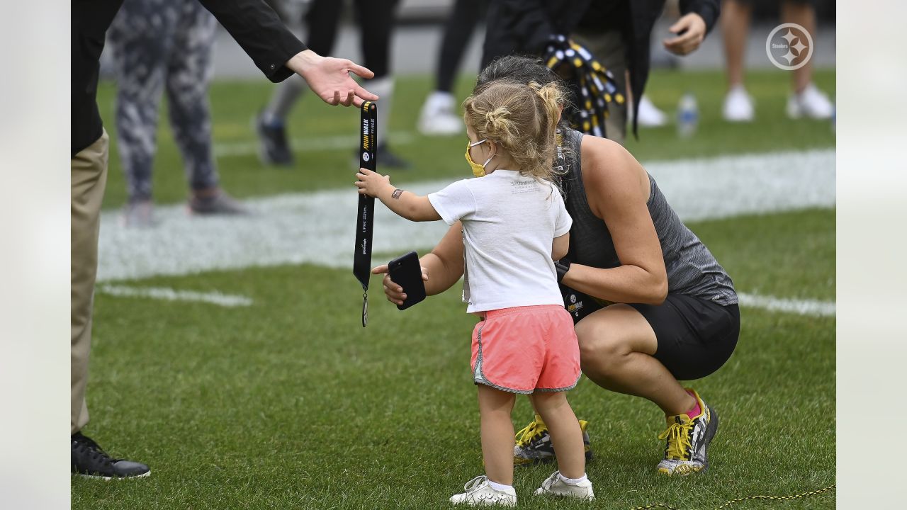 Pilates Instructor Is Furious With Alleged Steelers Player For Being A Low  Down Dirty Dog With '10 Side Girls' – OutKick