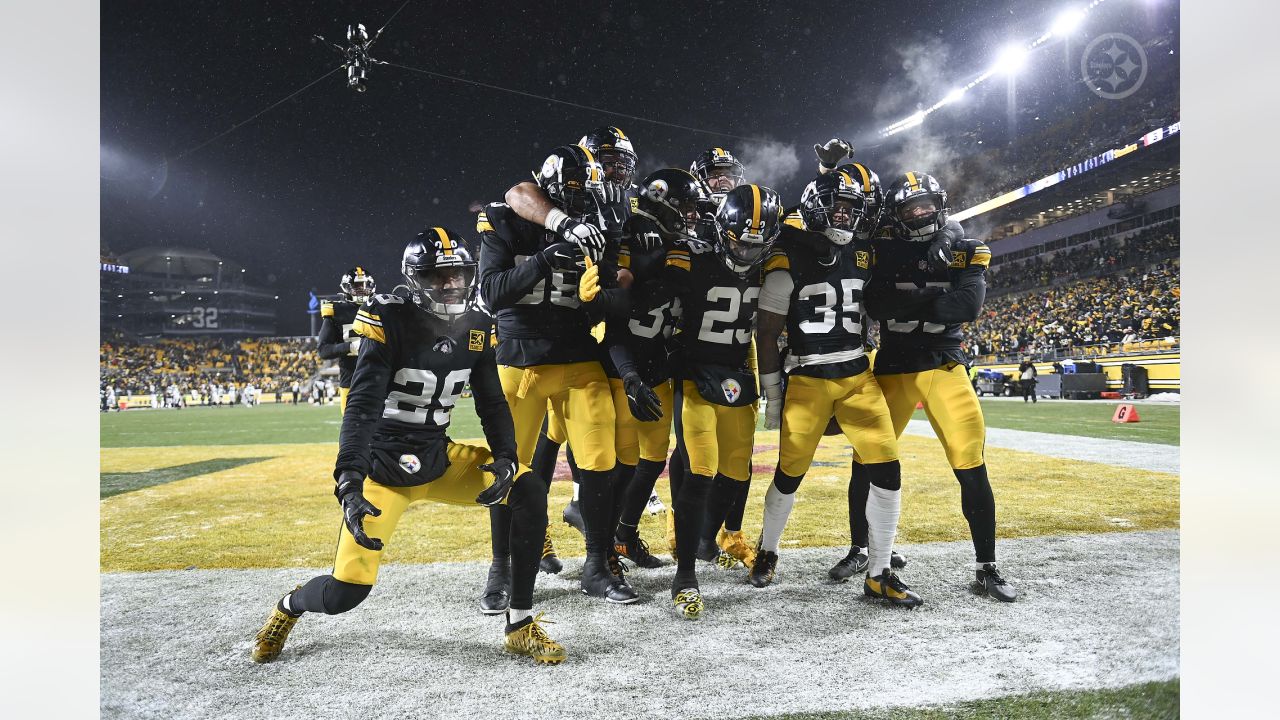 PITTSBURGH, PA - DECEMBER 24: Former Pittsburgh Steelers defensive