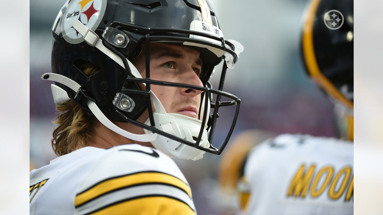 Josh Allen has career day as Bills decimate Steelers in 38-3 rout